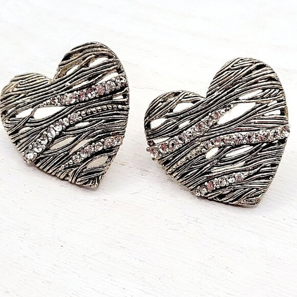 Antique Silver Tone Heart Shaped Rhinestone Post Earrings Textured  1" Versatile - Picture 1 of 4